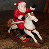 статуэтка Санта Клаус на коне